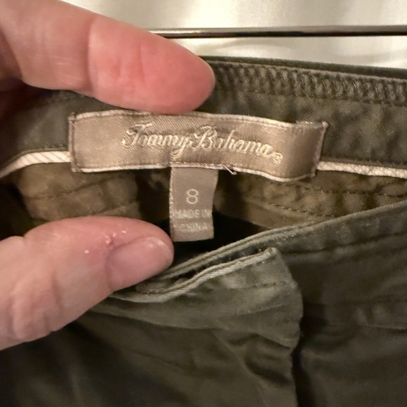 Tommy Bahama green Bermuda shorts size 8 - Picture 2 of 8
